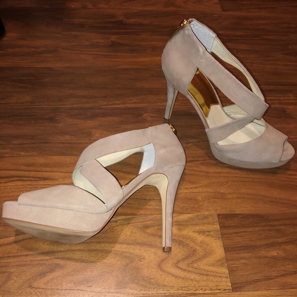 MK High Heels - Picture 2 of 7